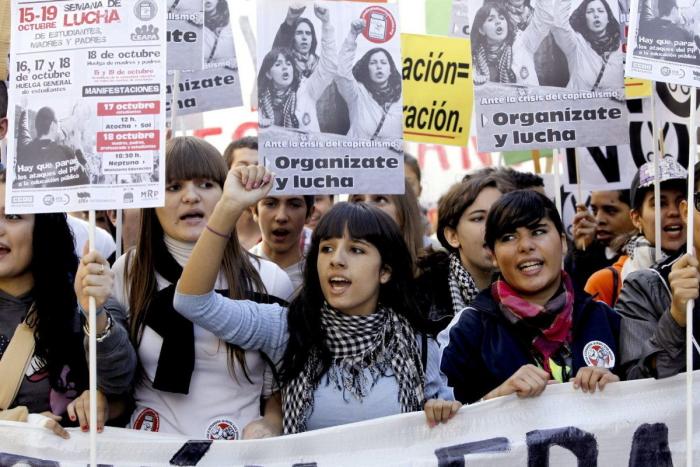Los estudiantes salen a la calle para decir 'No al 3+2' de Wert