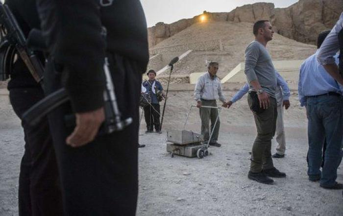 Un análisis en la tumba de Tutankamón determina que hay "algo" tras sus muros