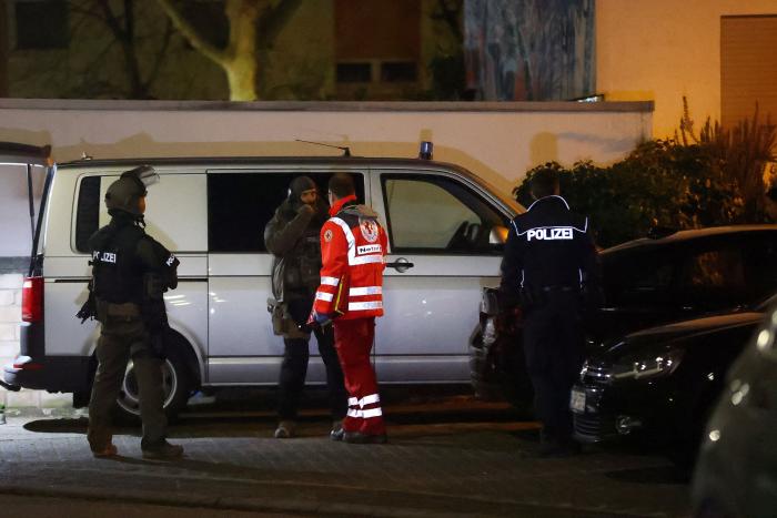 "El racismo mata": las vigilias de Alemania tras el doble atentado ultra de Hanau