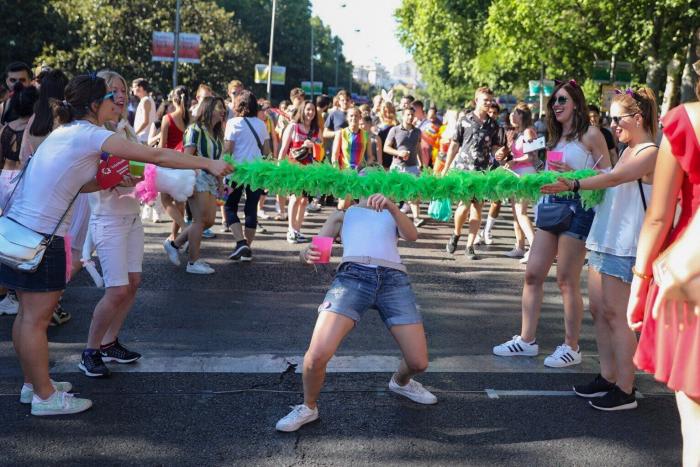 Agresión homófoba en Sevilla: un hombre acaba con la nariz rota tras un ataque en una discoteca