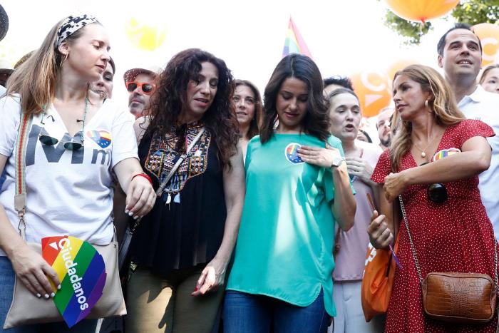 Agresión homófoba en Sevilla: un hombre acaba con la nariz rota tras un ataque en una discoteca