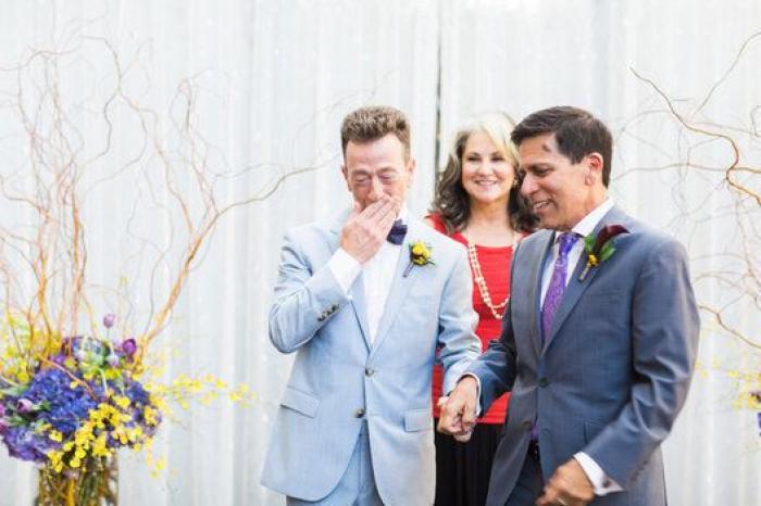 La emoción de un niño al descubrir que "dos princesas" pueden casarse