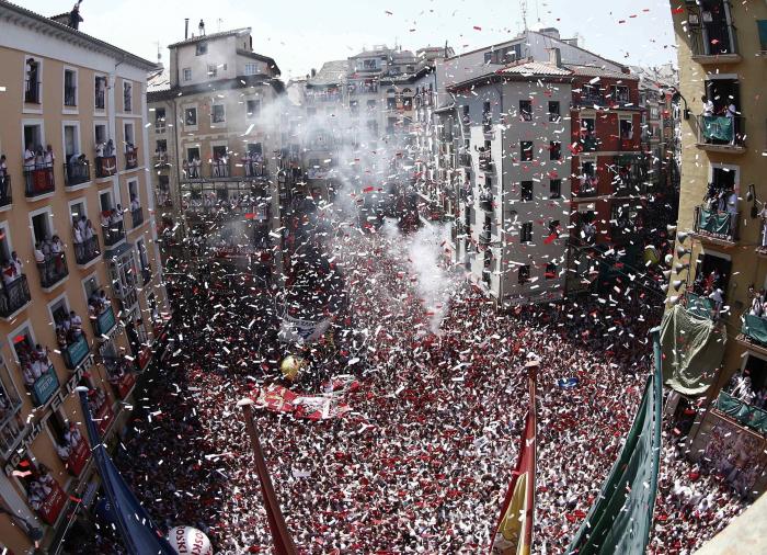"Vaya nivel": Críticas a TVE por lo que se ha escuchado en pleno chupinazo de San Fermín