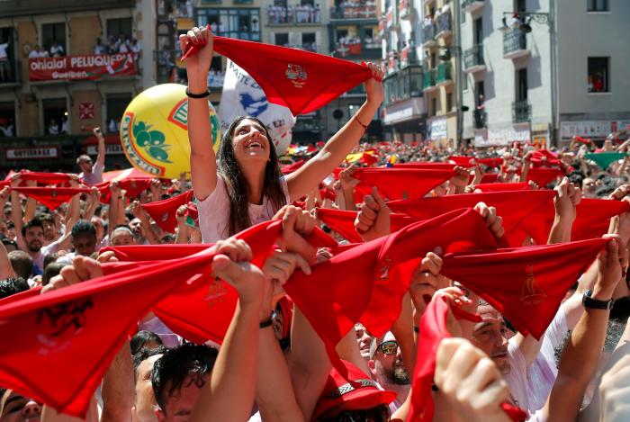 "Vaya nivel": Críticas a TVE por lo que se ha escuchado en pleno chupinazo de San Fermín