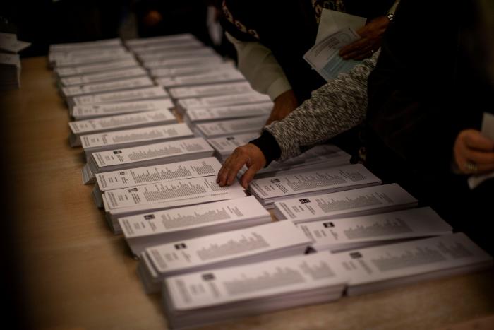 Los famosos hacen un llamamiento masivo al voto