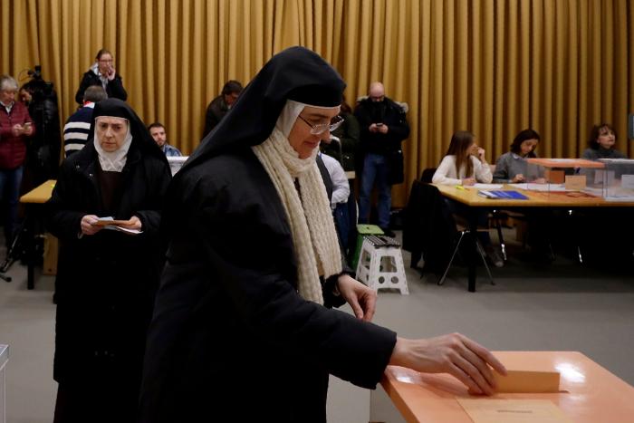 Los famosos hacen un llamamiento masivo al voto