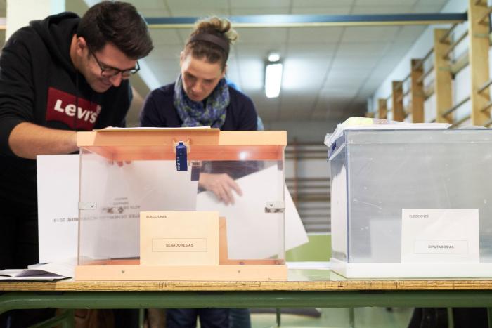 Los famosos hacen un llamamiento masivo al voto