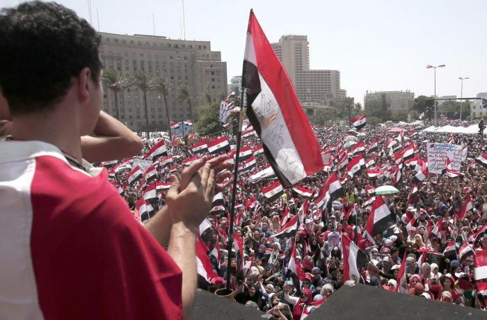 Golpe de Estado en Egipto: El Ejército suspende la Constitución y aparta a Morsi