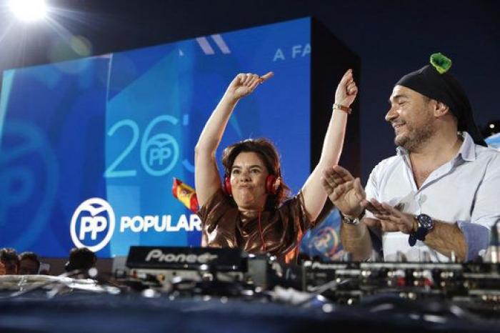 Santamaría se define ideológicamente: "Liberal con algunos principios de tradición democristiana"