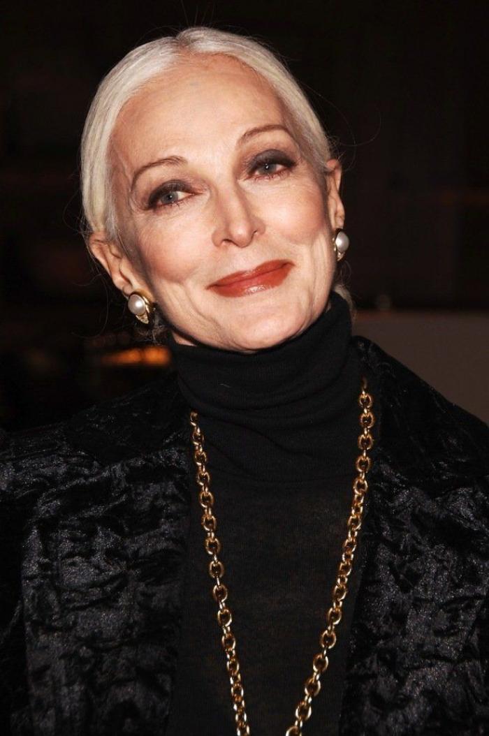 Carmen Dell'Orefice, 82 años y 66 de ellos haciendo portadas (FOTOS, VÍDEO)