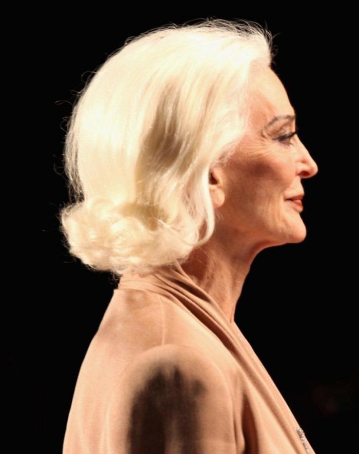 Carmen Dell'Orefice, 82 años y 66 de ellos haciendo portadas (FOTOS, VÍDEO)