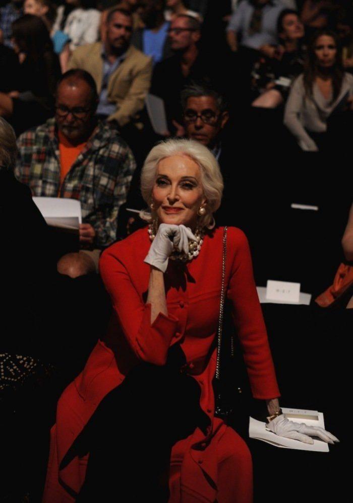 Carmen Dell'Orefice, 82 años y 66 de ellos haciendo portadas (FOTOS, VÍDEO)