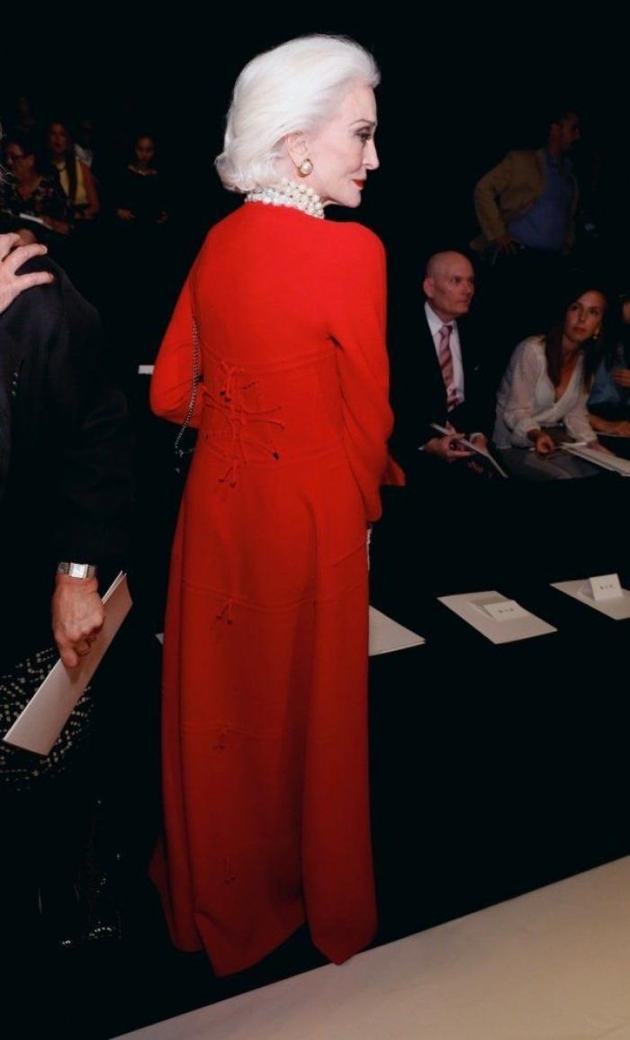 Carmen Dell'Orefice, 82 años y 66 de ellos haciendo portadas (FOTOS, VÍDEO)