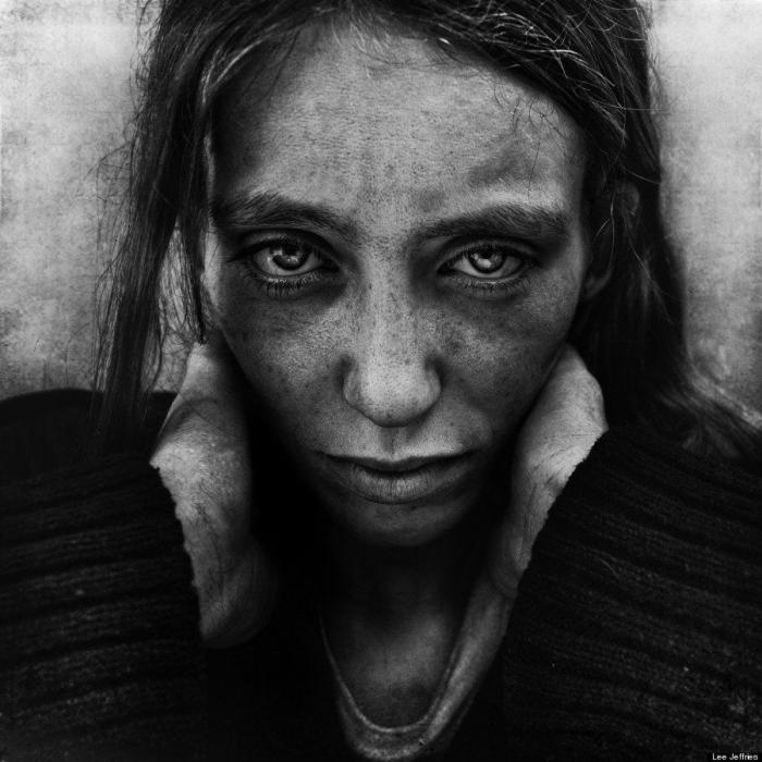 Los retratos del fotógrafo Lee Jeffries para concienciar sobre las personas sin hogar (FOTOS)