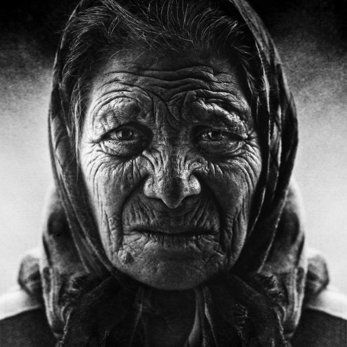 Los retratos del fotógrafo Lee Jeffries para concienciar sobre las personas sin hogar (FOTOS)