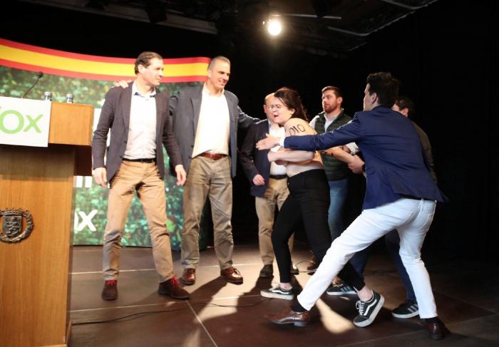 Una conocida actriz denuncia los mensajes que está recibiendo tras lo que publicó sobre Vox