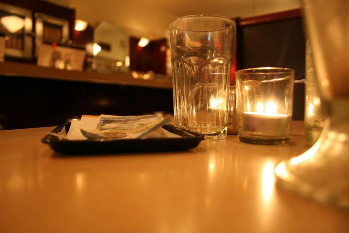 "Héroe sin capa": la magistral lección de un ciclista al conductor de este coche