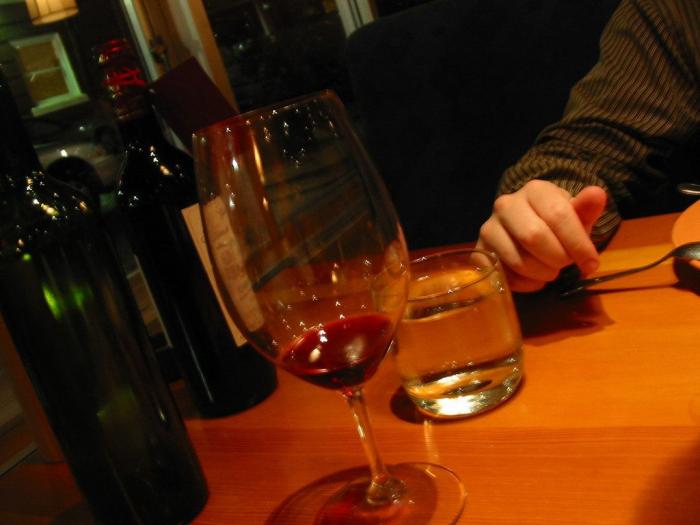 "Héroe sin capa": la magistral lección de un ciclista al conductor de este coche