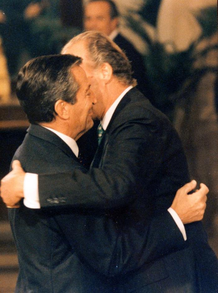 El vídeo de Adolfo Suárez que casi parece actual y que se mueve rápidamente por Twitter