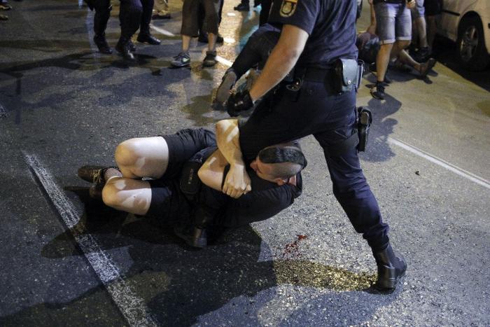 'Barbacoa de chorizos': Protestas en toda España ante las sedes del PP