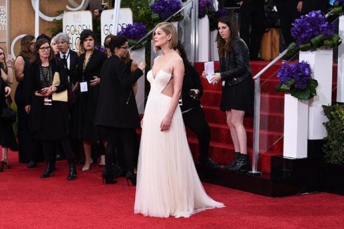 El 'photobomb' de Benedict Cumberbatch a Meryl Streep en los Globos de Oro (GIF)