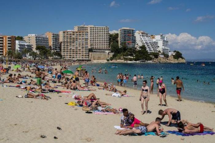 Dr. Balconing: el médico sevillano que estudia por qué ocurre y cómo prevenirlo