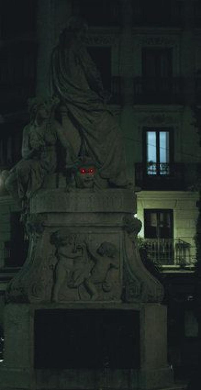 Va caminando por Madrid y ojo a lo que encuentra en la acera: muchos tienen que mirar dos veces