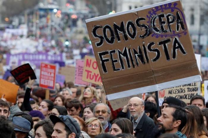 Andrea Fernández: “La abolición de la prostitución es una de las grandes tareas pendientes, tenemos que abordarla con urgencia”