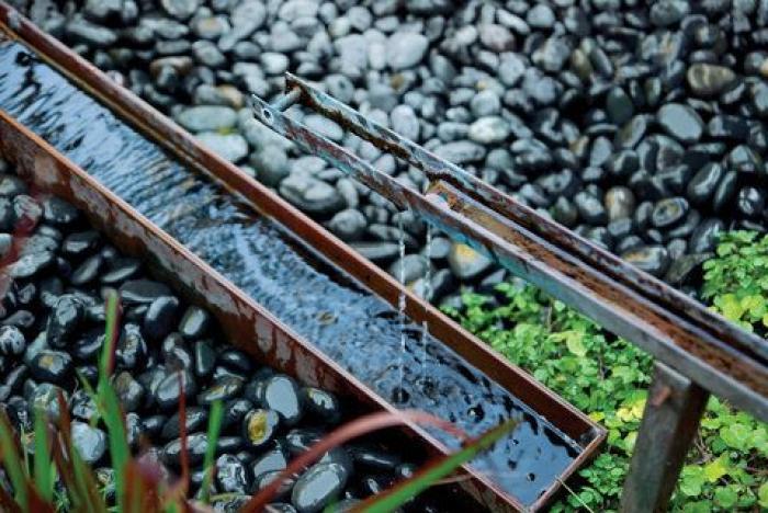 Deja flipando a medio Twitter al mostrar la forma de la piscina de una urbanización de Torrevieja