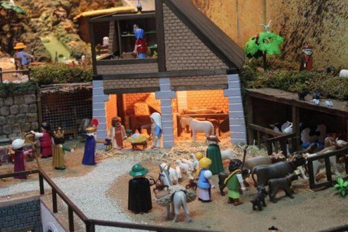 Esto sí que es montar el belén: 500 figuras de Playmobil y nueve meses de preparación (FOTOS)