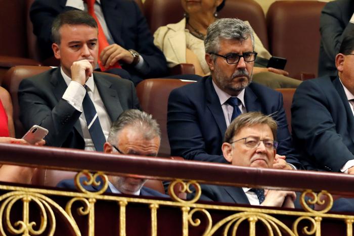 Calvo confirma la propuesta de una Vicepresidencia Social y Podemos rechaza un puesto "vacío"