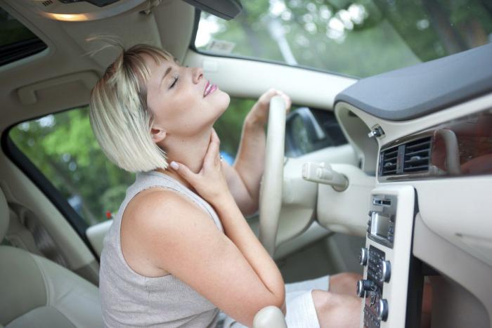 Cuidado con darle conversación a este conductor de Uber o acabarás cantando y bailando con él (VÍDEO)