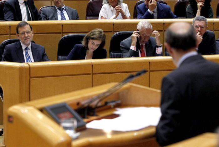 La portavoz del PSOE responde a Almeida con un vídeo de Almeida: la cara final lo dice todo