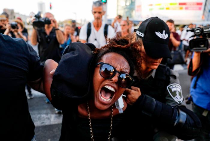 Gantz recibe el mandato de formar Gobierno junto con toda la oposición a Netanyahu