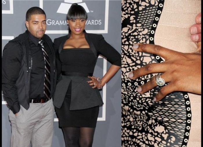 Scarlett Johansson presume de anillo de compromiso en la Comic Con de San Diego