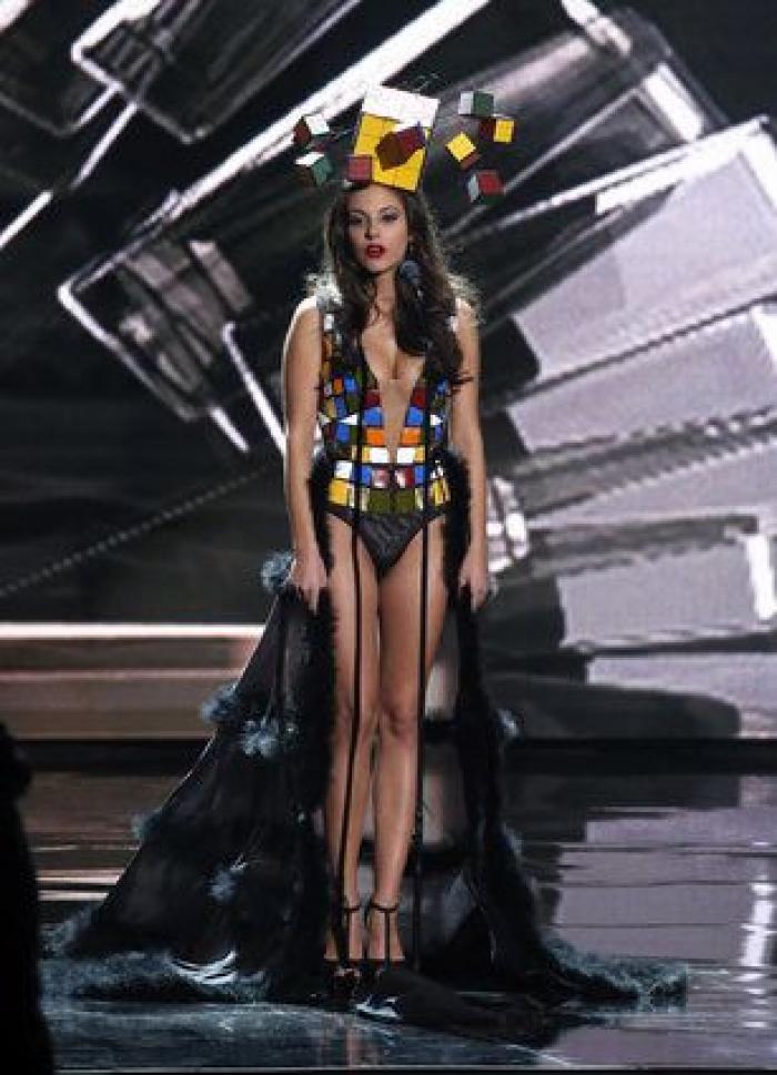 El presentador de Miss Universo se confunde y corona a la concursante equivocada (VÍDEO)