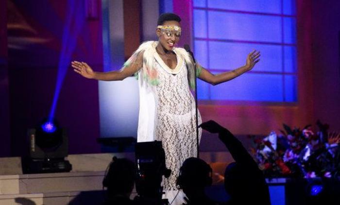 Dalí, un átomo y un orangután: los trajes regionales de Miss Universo 2017