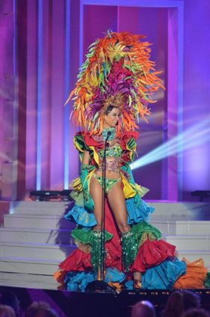 Dalí, un átomo y un orangután: los trajes regionales de Miss Universo 2017