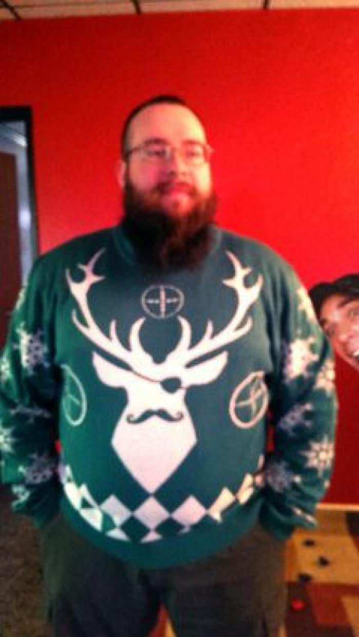 Papá Noel, Jesús y un cartón de agua: la desconcertante sudadera de Navidad que encontrarás en Primark