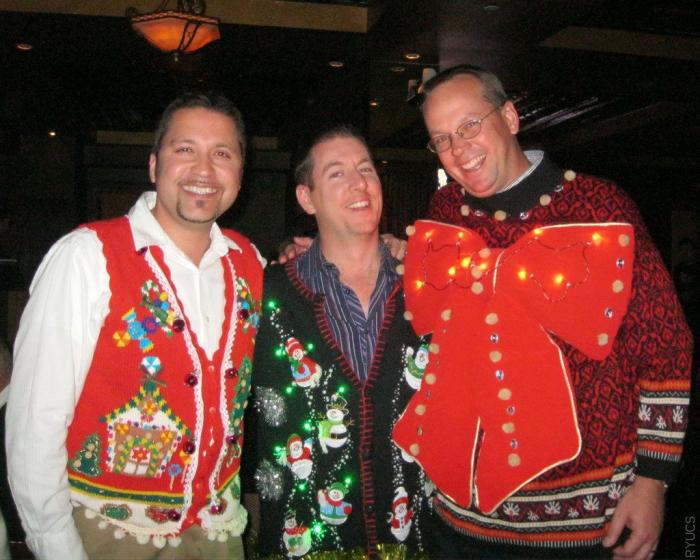 Papá Noel, Jesús y un cartón de agua: la desconcertante sudadera de Navidad que encontrarás en Primark