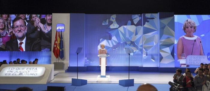 Aprende a poner cara de político en un cierre de campaña (FOTOS)