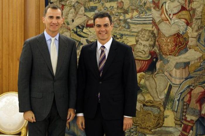 La dirección del PSOE aprueba por unanimidad que Sánchez forme un Gobierno monocolor