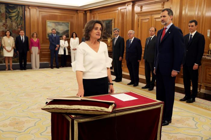 Multitud de comentarios con lo que todo el mundo ha visto en la toma de posesión de Màxim Huerta