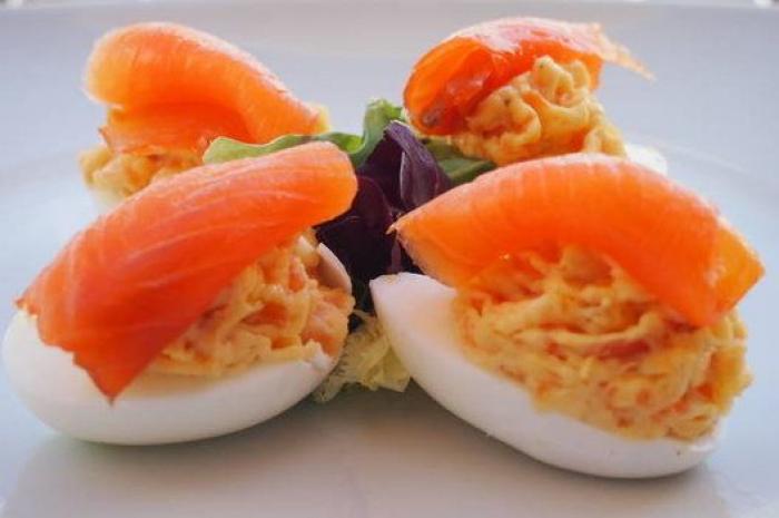 Llega la fiesta, llega el salmón: recetas con salmón ahumado para Nochebuena y Navidad