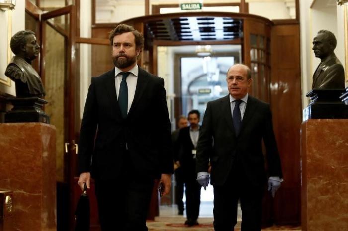 Un diputado de Vox compara a Sánchez con Hitler: Bolaños sube y hace esto