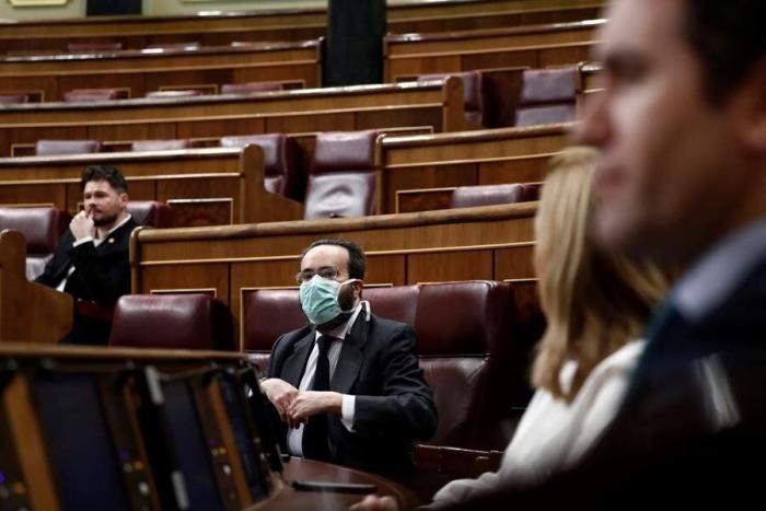 Un diputado de Vox compara a Sánchez con Hitler: Bolaños sube y hace esto