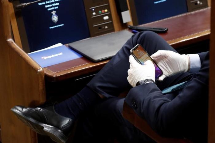 Un diputado de Vox compara a Sánchez con Hitler: Bolaños sube y hace esto