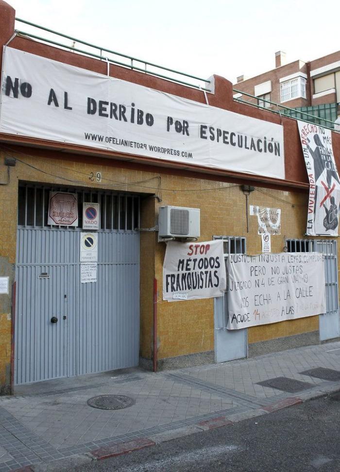 Se atrinchera 17 horas en una nave en Zaragoza para evitar ser desahuciado