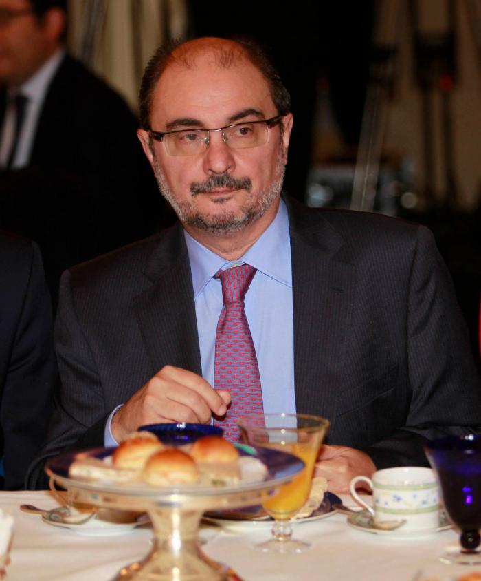 21 cosas que no sabías de Javier Lambán