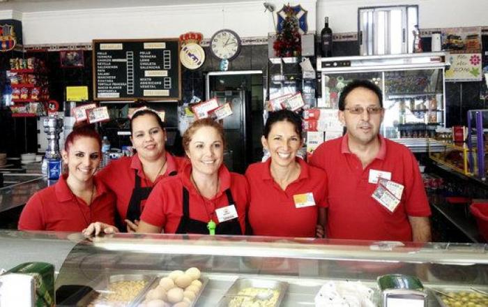 Se entera en directo en Canal Sur de que realmente no le ha tocado el Gordo